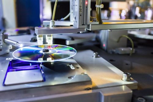 紫晶存儲加快關(guān)鍵技術(shù)研發(fā)，以全息光存儲新進(jìn)展賦能數(shù)據(jù)處理與存儲支持服務(wù)